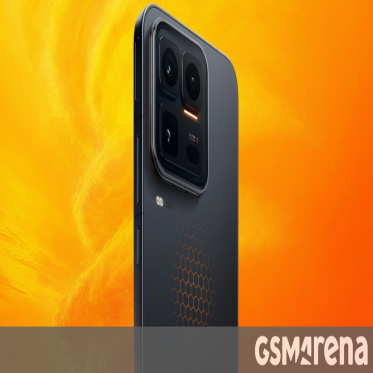 iQOO 15 Ultra: Detalles de los gatillos de hombro sensibles al tacto.