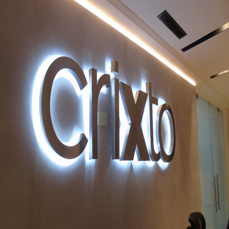 Crixto ha renovado su licencia para operar en Venezuela.