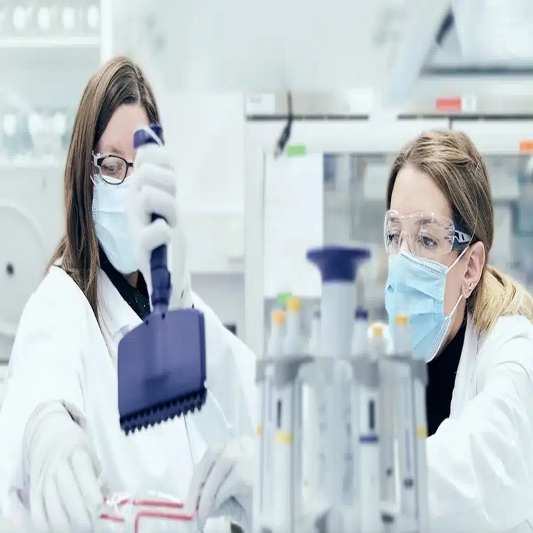 Novartis fortalece sus relaciones con los clientes mediante la implementación de Salesforce.