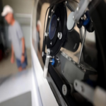 Fin de la formación de hielo en automóviles y aeronaves: la innovación que detecta su aparición en segundos y notifica el riesgo al piloto.