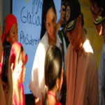 La Guajira en Colombia recibe 533 computadoras para potenciar la educación étnica Wayúu y reducir la brecha digital. La Guajira en Colombia recibe 533 computadoras para potenciar la educación étnica Wayúu y reducir la brecha digital.