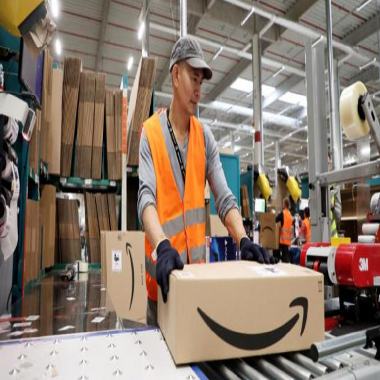 Amazon reduce su objetivo de empleo en Costa Rica de 16.000 a 8.000 puestos.