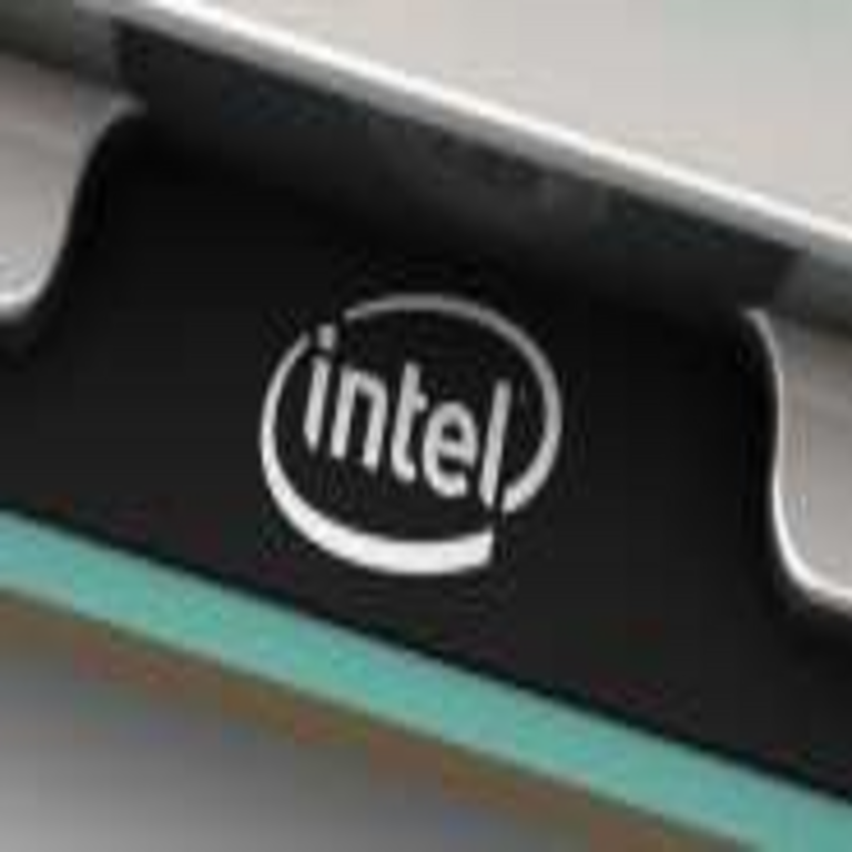 El director ejecutivo de Intel anuncia que la compañía producirá unidades de procesamiento gráfico. El director ejecutivo de Intel anuncia que la compañía producirá unidades de procesamiento gráfico.