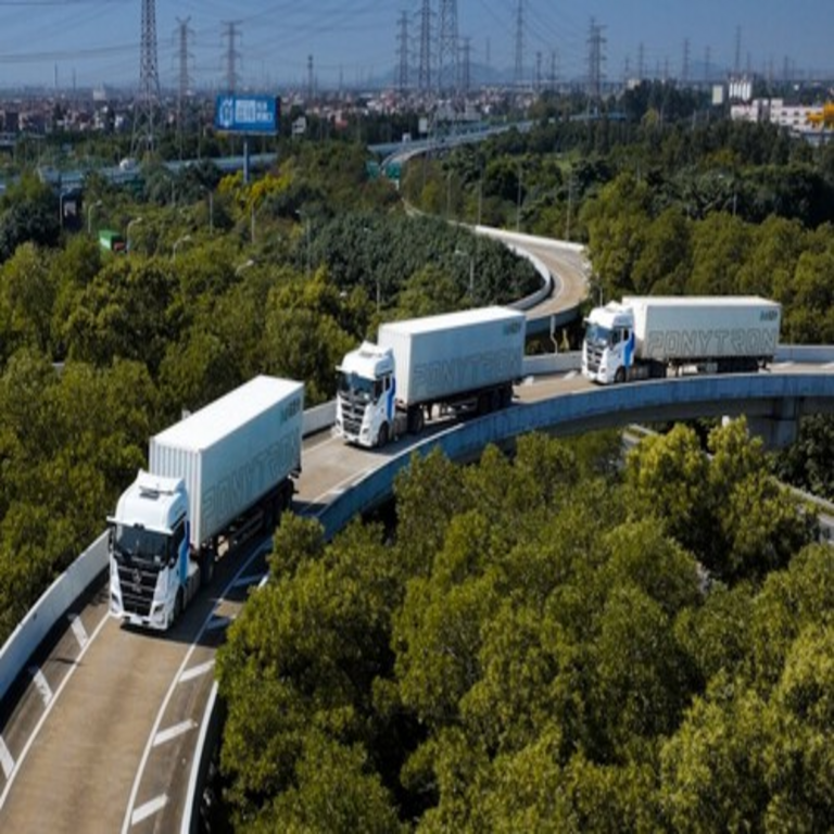 Se avecina una crisis global de conductores de camiones en el horizonte. La respuesta de China: convoys de camiones autónomos.