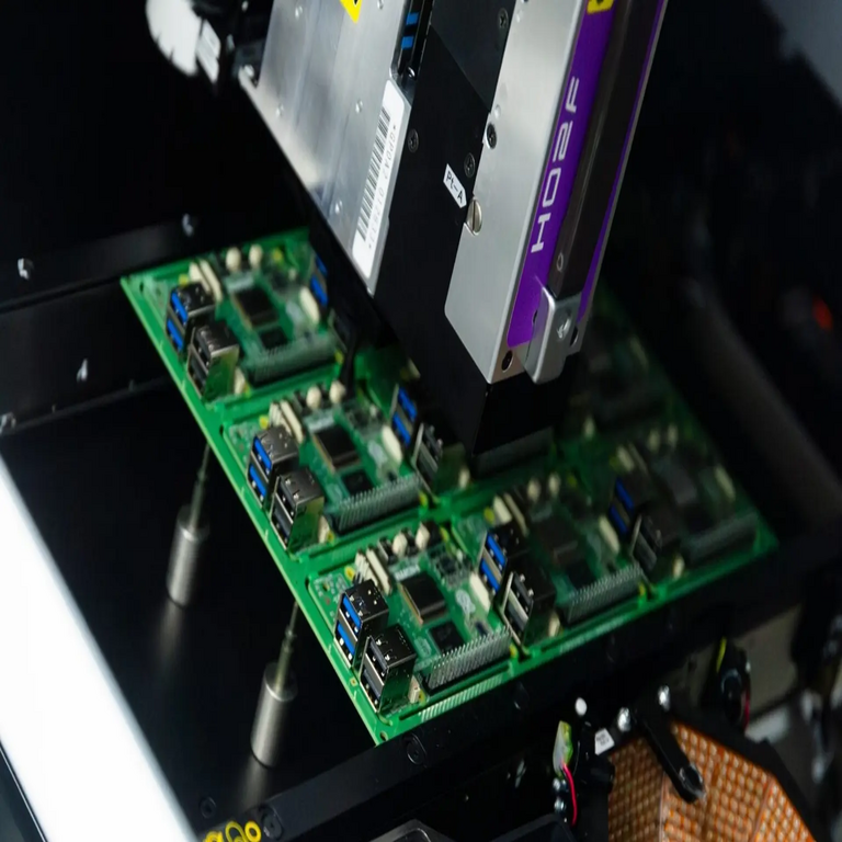 El Raspberry Pi 5 incrementa su precio por segunda ocasión, lo que representa un 70% más en comparación con el período anterior a la crisis de la RAM.