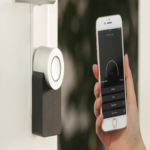 Razones por las que adquirir una cerradura inteligente representa una inversión estratégica y valiosa para la seguridad de tu hogar.