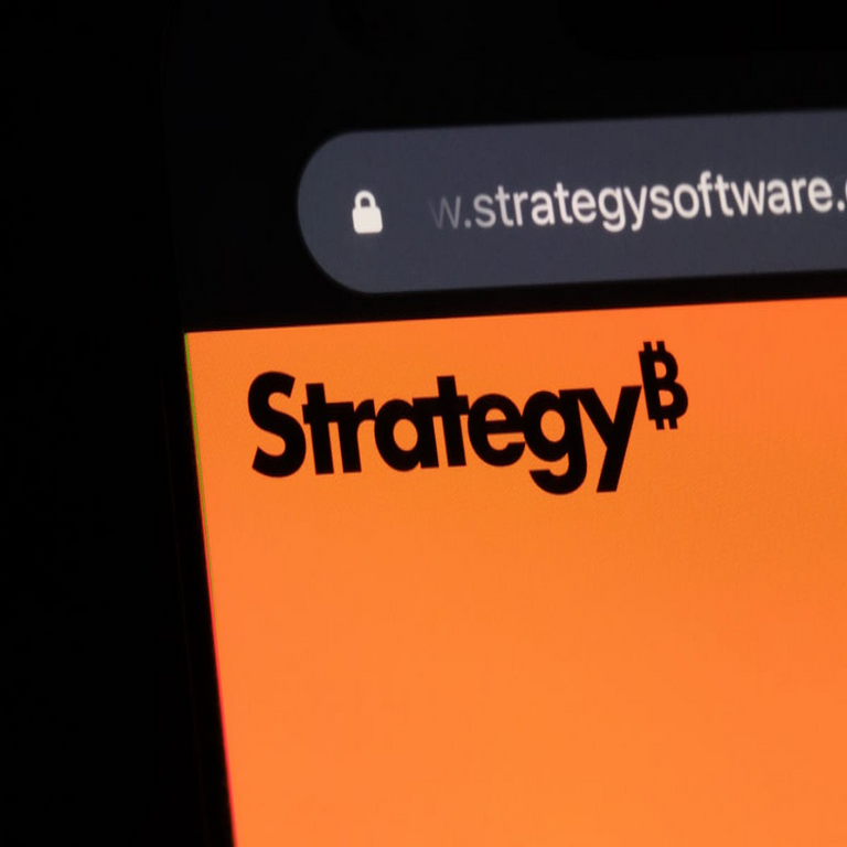 ¿Cuál es la probabilidad de que Strategy entre en quiebra durante el presente año?