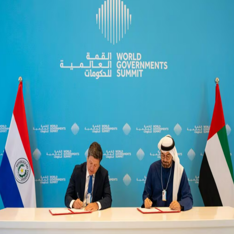 Paraguay: El gobierno suscribe un convenio estratégico con los Emiratos Árabes Unidos para impulsar el desarrollo tecnológico en el sector público.