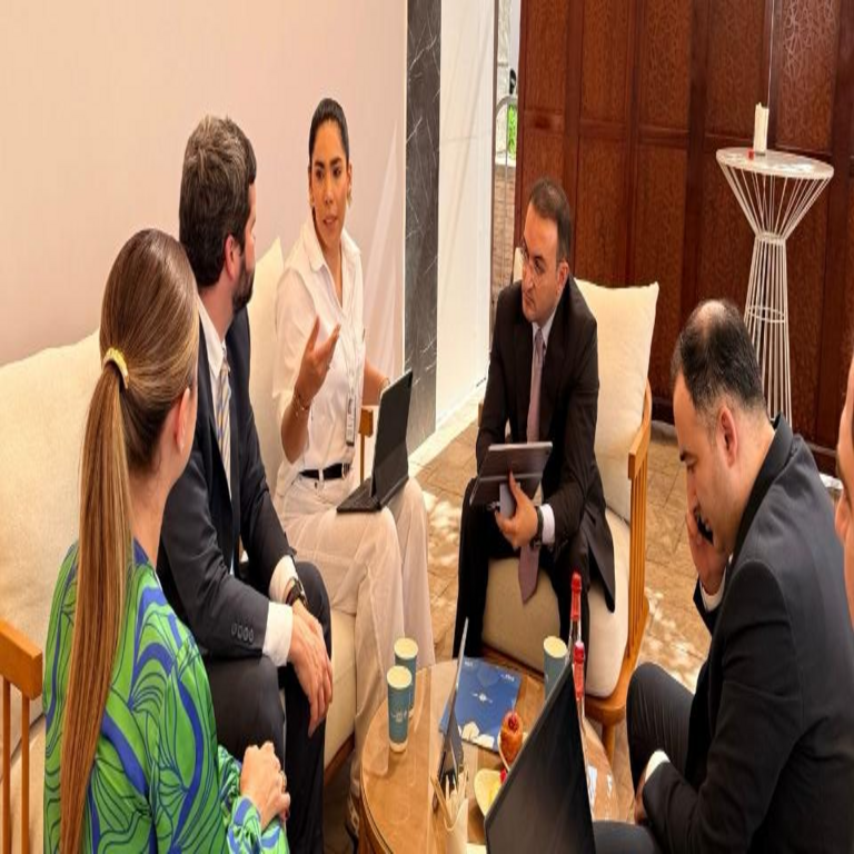 La colaboración con Azerbaiyán refuerza la agenda internacional del Ministerio TIC.