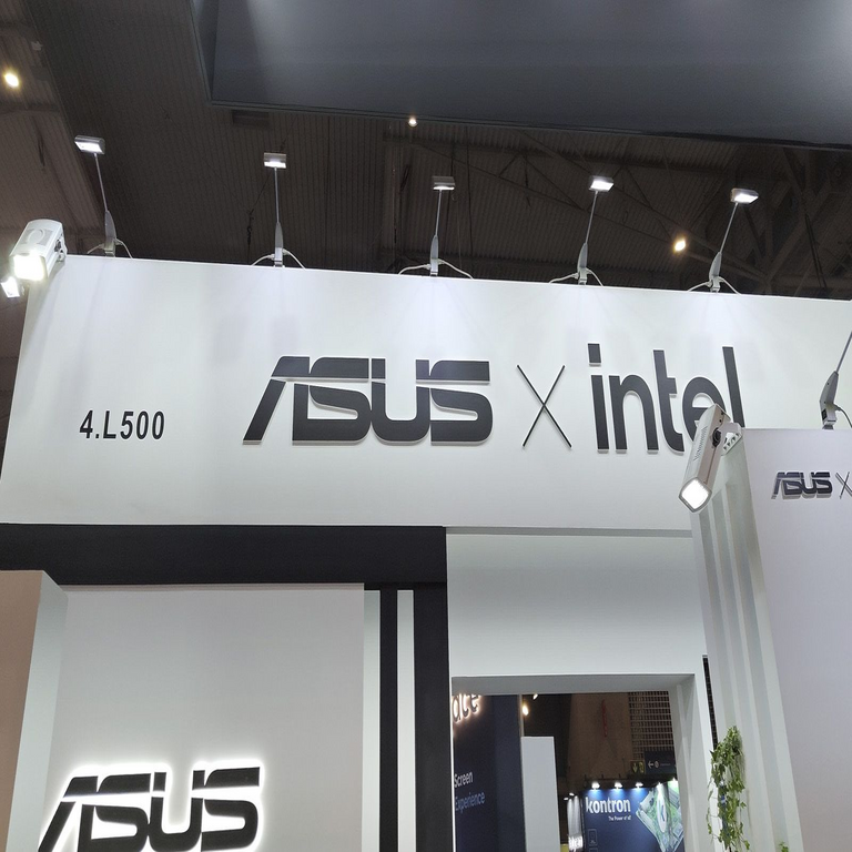 ASUS presenta sus routers 5G de última generación y un nuevo switch ProArt en el ISE 2026 de Barcelona.