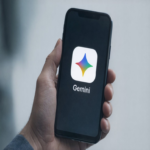 Google aspira a que manejes el dispositivo móvil sin contacto físico: se trata de la funcionalidad de Gemini que automatizará esta interacción.