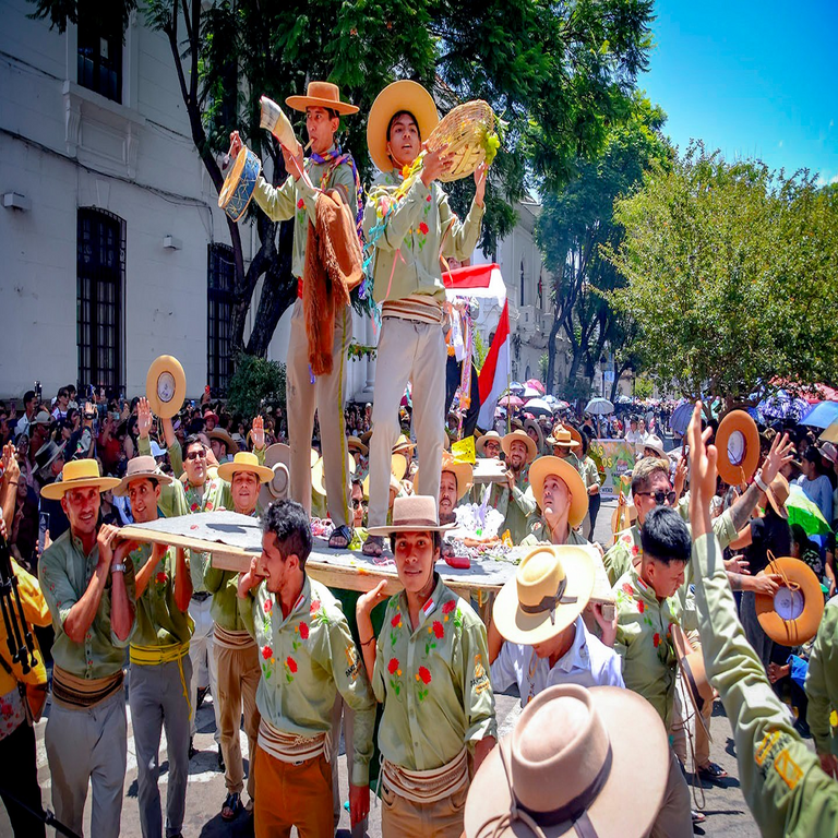 En Bolivia, Entel presenta el Carnaval 2026 como la red que une la tradición y la cultura del país.