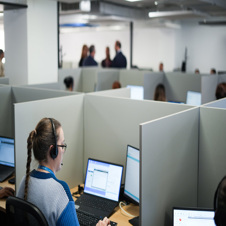 Estrategias para adaptarse a un empleo que se vuelve obsoleto debido al avance de la inteligencia artificial