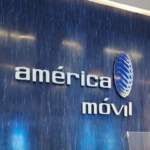 América Móvil excede las expectativas y multiplica por cuatro sus ganancias en el cuarto trimestre de 2025.