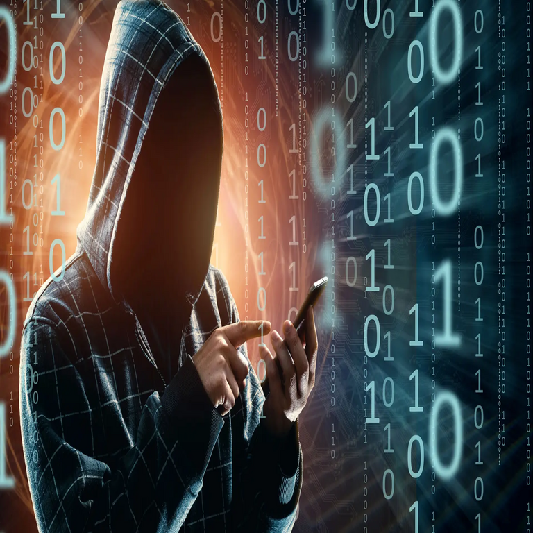 Nuevo software espía para Android rastrea la ubicación del usuario y sustrae datos bancarios.