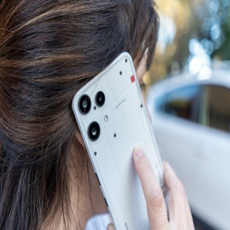 El Gobierno persiste en su determinación por erradicar el spam telefónico, enfocándose ahora en las compañías eléctricas, aunque esta iniciativa continúa resultando ineficaz.