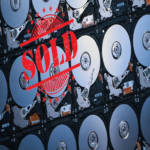 Western Digital agota su producción de discos duros hasta 2026 al venderla íntegramente a la inteligencia artificial.