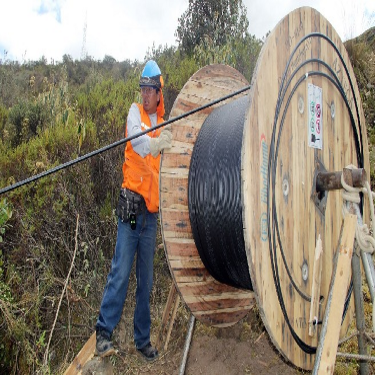 Perú: El MTC implementa medidas para potenciar y expandir la Red Dorsal Nacional de Fibra Óptica