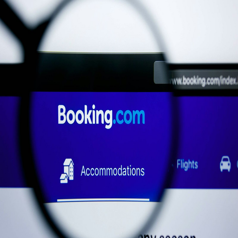 Identifican una reciente campaña de phishing que imita a Booking.com: estrategias para resguardar tu reserva