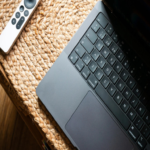 Adquirir uno de los MacBook más destacados resulta ahora en el costo mínimo posible: ya está disponible de nuevo con su descuento más bajo hasta el momento.