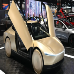 Tesla anuncia la producción del primer vehículo Cybercab totalmente autónomo, sin volante ni pedales, aunque Elon Musk admite que existe una limitación. Tesla anuncia la producción del primer vehículo Cybercab totalmente autónomo, sin volante ni pedales, aunque Elon Musk admite que existe una limitación.