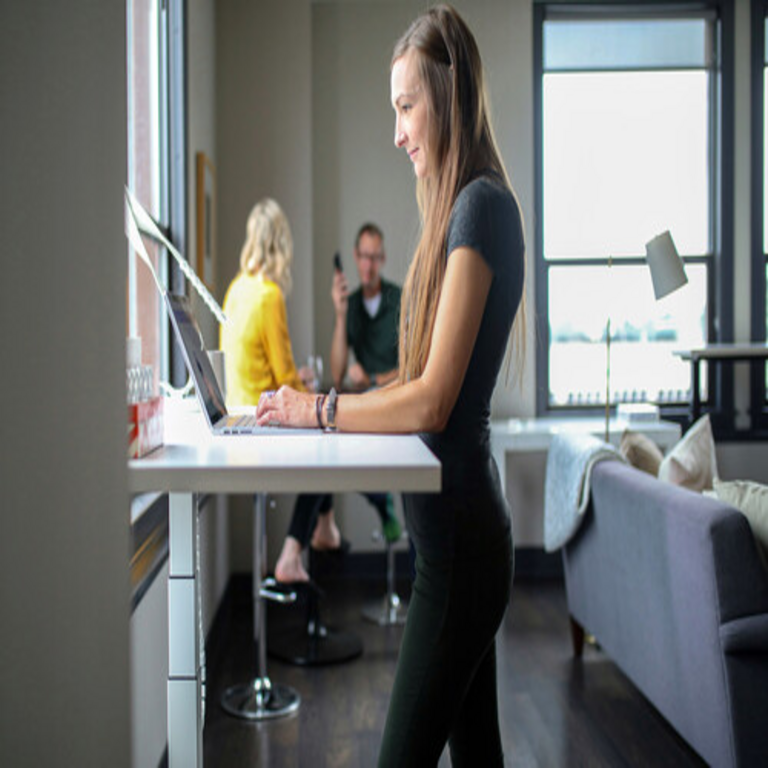 Numerosos directores ejecutivos reconocen que no se produce ningún cambio (aún). La paradoja de la productividad de los años 80 reaparece con gran intensidad.