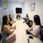 En Paraguay, la Gobernación de Caazapá y el Mitic coordinan esfuerzos para potenciar la comunicación y la formación ciudadana.