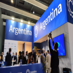 Más de cincuenta empresas conforman el pabellón argentino en el MWC26.