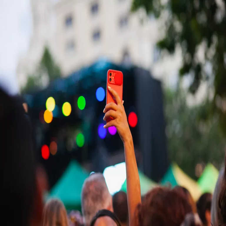 Colombia: Las adquisiciones para 2025 evidencian un consumidor de entretenimiento más estratégico en su planificación, selectivo en sus preferencias y propenso a desplazarse por eventos, según TaquillaLive. Colombia: Las adquisiciones para 2025 evidencian un consumidor de entretenimiento más estratégico en su planificación, selectivo en sus preferencias y propenso a desplazarse por eventos, según TaquillaLive.