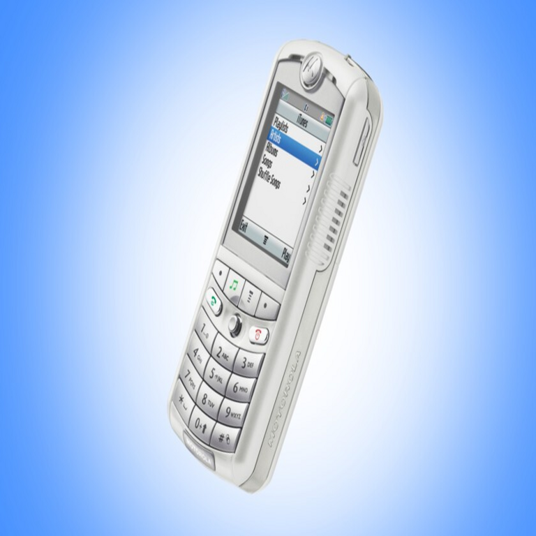 Antes del lanzamiento del iPhone original, Apple buscó desarrollar un dispositivo similar y colaboró con Motorola para crear el iTunes Phone, que resultó ser un fracaso comercial.