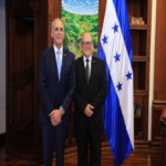 Fernando Anduray asume el cargo de presidente de la Comisión Nacional de Telecomunicaciones de Honduras.