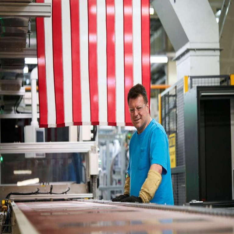 Regresa el interés de Apple hacia Donald Trump al trasladar la producción de un icónico modelo de Mac a Estados Unidos con el fin de mitigar los efectos de la guerra arancelaria. Regresa el interés de Apple hacia Donald Trump al trasladar la producción de un icónico modelo de Mac a Estados Unidos con el fin de mitigar los efectos de la guerra arancelaria.