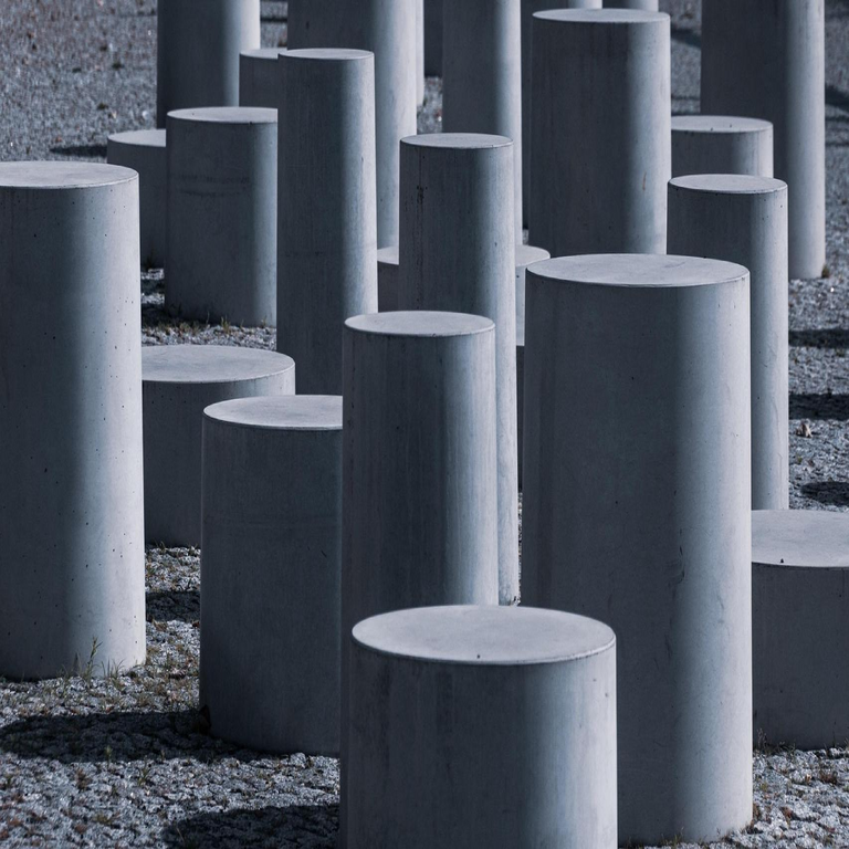 El innovador hormigón reforzado con fibra de carbono representa la solución contra las inclemencias meteorológicas que previene fisuras y hundimientos en las obras de construcción.