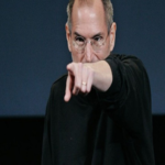 Tu interfaz de usuario es deficiente: la negociación más exigente de Steve Jobs concluyó impulsando que incluso el rey Juan Carlos I adquiriera sus computadoras.