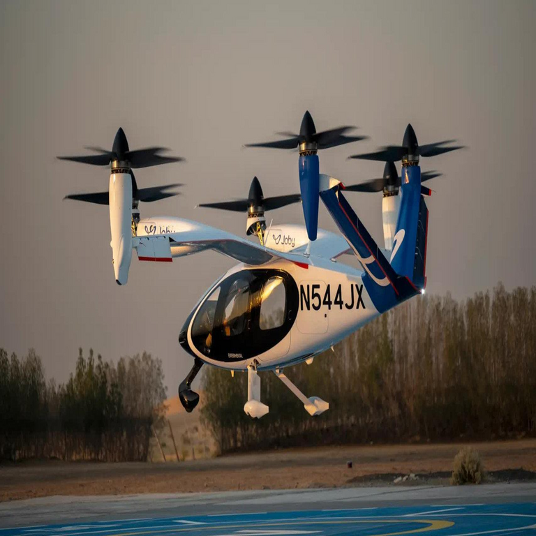 Tomar un Uber transformará la experiencia de manera permanente: así funciona su primer servicio de taxi aéreo, capaz de alcanzar velocidades de hasta 320 km/h