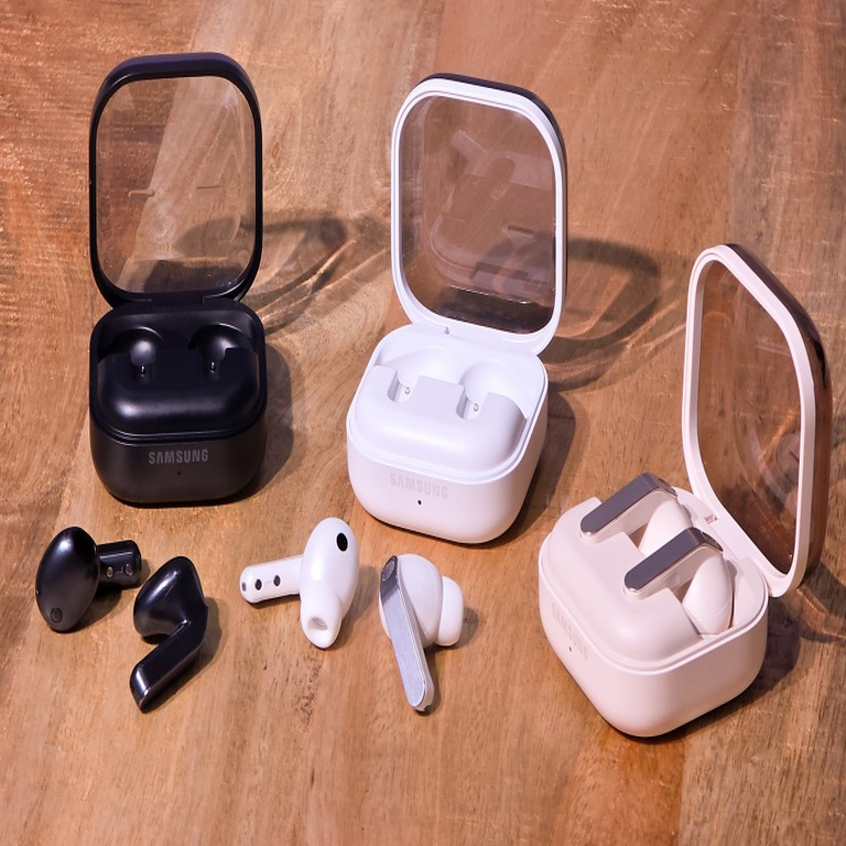 Los auriculares Samsung Galaxy Buds4 y Buds4 Pro ya están disponibles en Colombia: precios y detalles de adquisición.