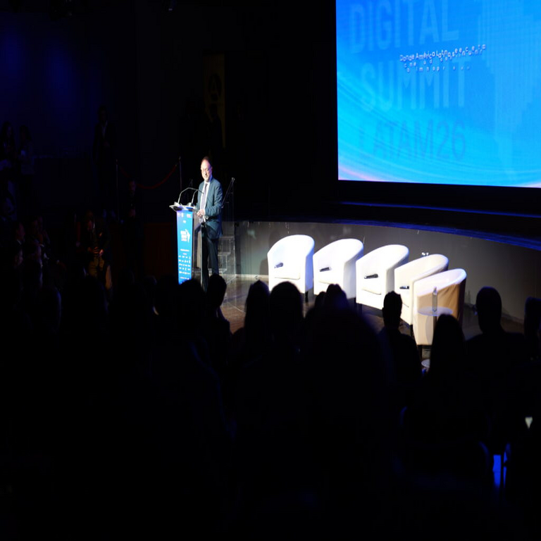 Es imperativo que aprovechemos la era digital: CNMC España