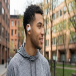 Explicación de la tecnología OpenSound y las razones por las que se considera el fin de los auriculares con aislamiento auditivo.