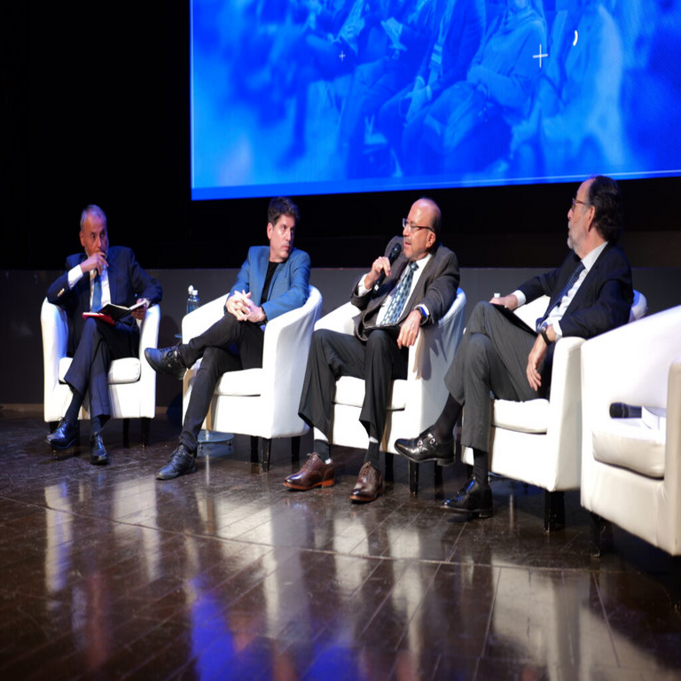 La Inteligencia Artificial constituye una tecnología fundamental para la civilización digital emergente.