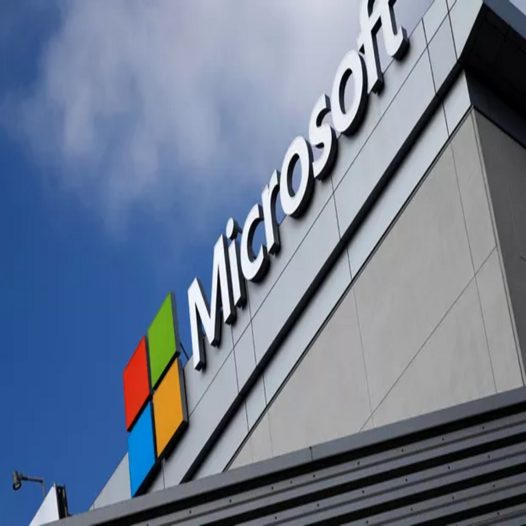 Microsoft logra el hito del 100% de uso de energía renovable y progresa hacia su objetivo de ser carbono negativo para 2030.
