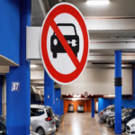 En España, numerosos vehículos eléctricos están vetados en los aparcamientos, por una razón sólida y contundente. En España, numerosos vehículos eléctricos están vetados en los aparcamientos, por una razón sólida y contundente.