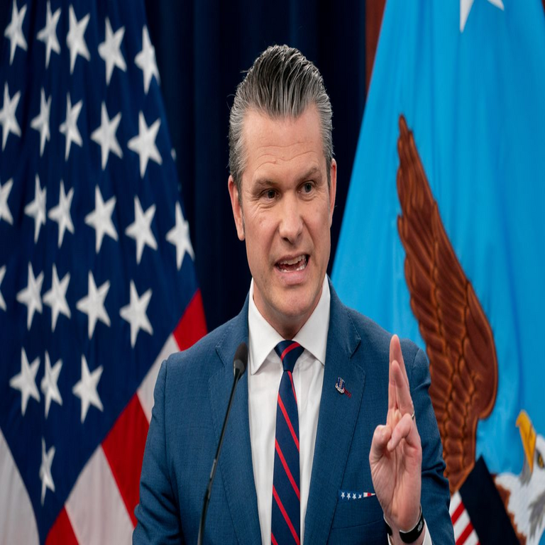 Estados Unidos presenta un video en el que uno de sus submarinos hunde un buque de guerra iraní mediante la utilización de un torpedo.