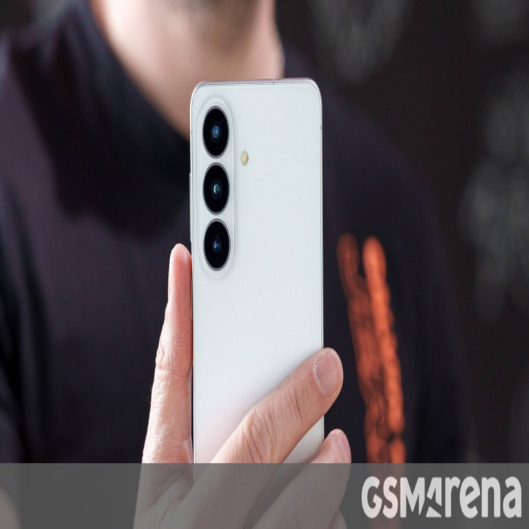 El Samsung Galaxy S26 sometido a revisión técnica.