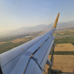 ¿Cómo es posible realizar pagos con tarjeta en un avión utilizando mi dispositivo móvil sin conexión a Internet?