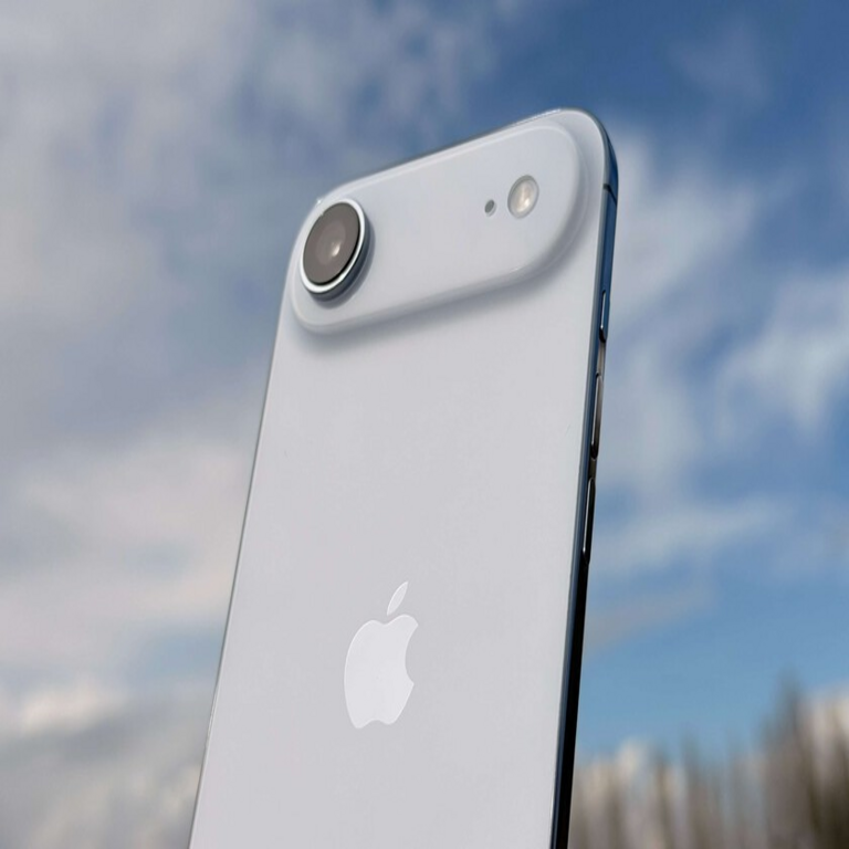 Sustituí el iPhone 17 Pro por el Air durante quince días. No anticipé extrañar un aspecto que desconocía haber perdido previamente.