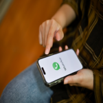 WhatsApp ha introducido cuentas destinadas a menores con un control parental integral.