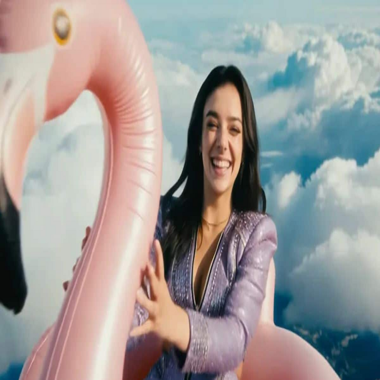 Se consideraba que el principal riesgo de la inteligencia artificial era de carácter militar, hasta que surgió la canción de Tilly Norwood…