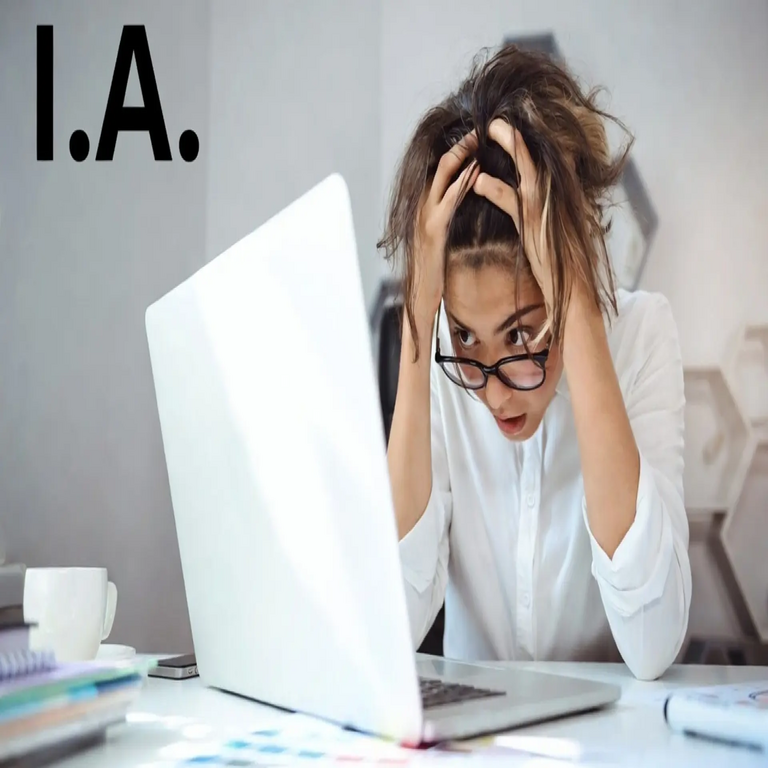 Expertos refutan las posturas de Bill Gates y Sam Altman acerca del impacto de la inteligencia artificial en el entorno laboral, al afirmar que genera un incremento progresivo en la carga de trabajo.