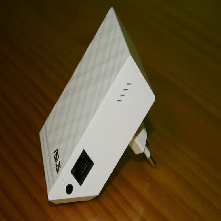 ¿Es preferible ubicar el repetidor en el punto de conexión o más próximo al router principal?