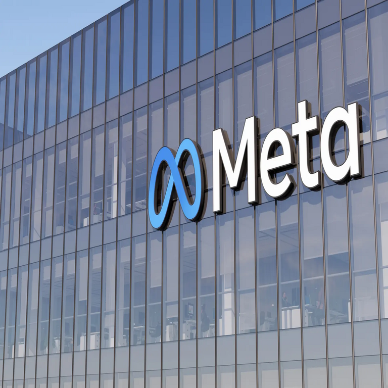 Meta incrementa al doble su inversión en inteligencia artificial, mientras se alista para reducir el 20% de su plantilla laboral. Meta incrementa al doble su inversión en inteligencia artificial, mientras se alista para reducir el 20% de su plantilla laboral.